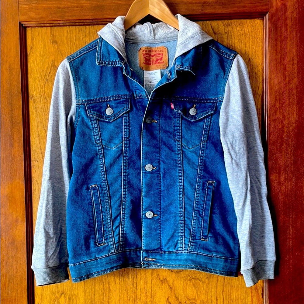Girls Large Levi’s Hooded Jean Jacket